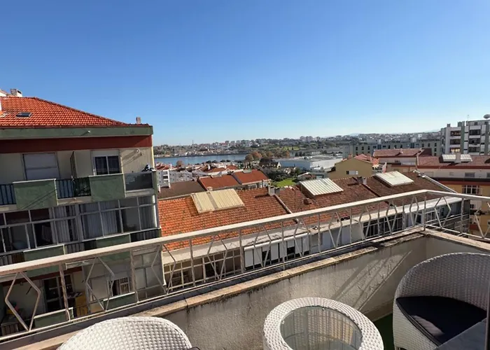 Δωμάτια σε οικογενειακή κατοικία Relaxante E Agradavel Amora